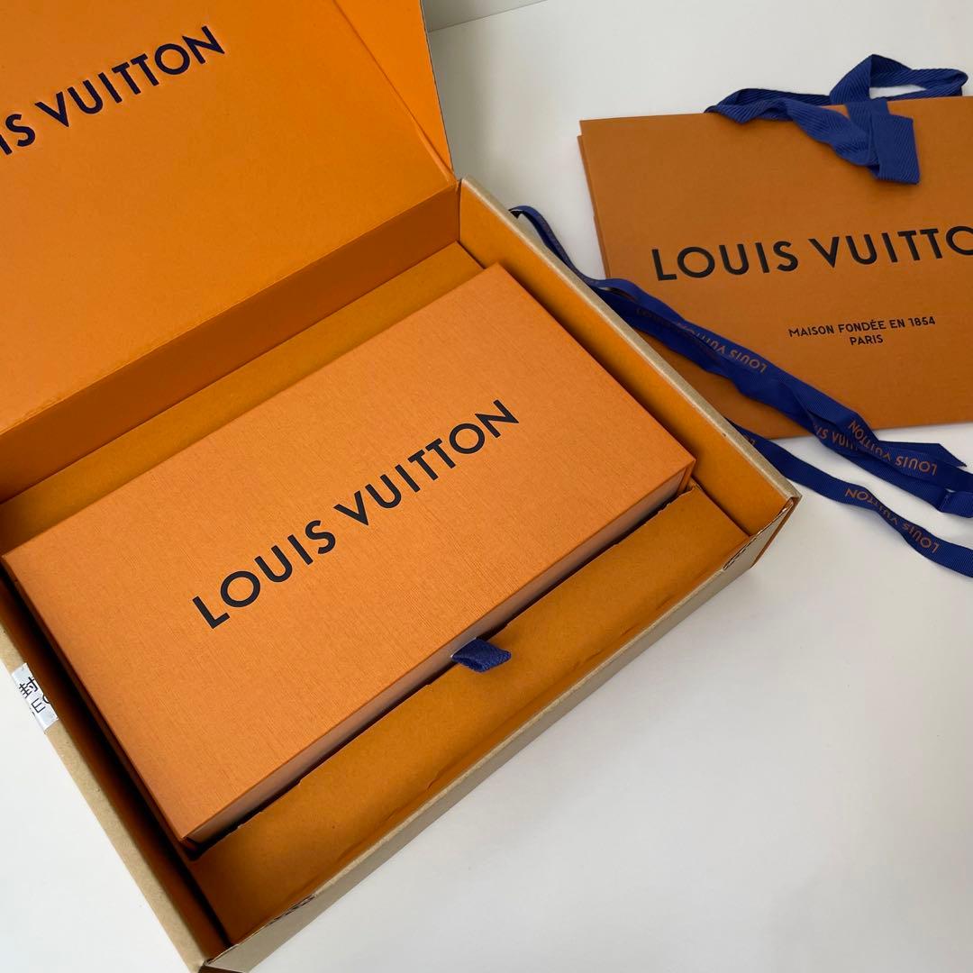 ルイヴィトン クリスマス限定 バンドー ヴィヴィエンヌ パリ M77933