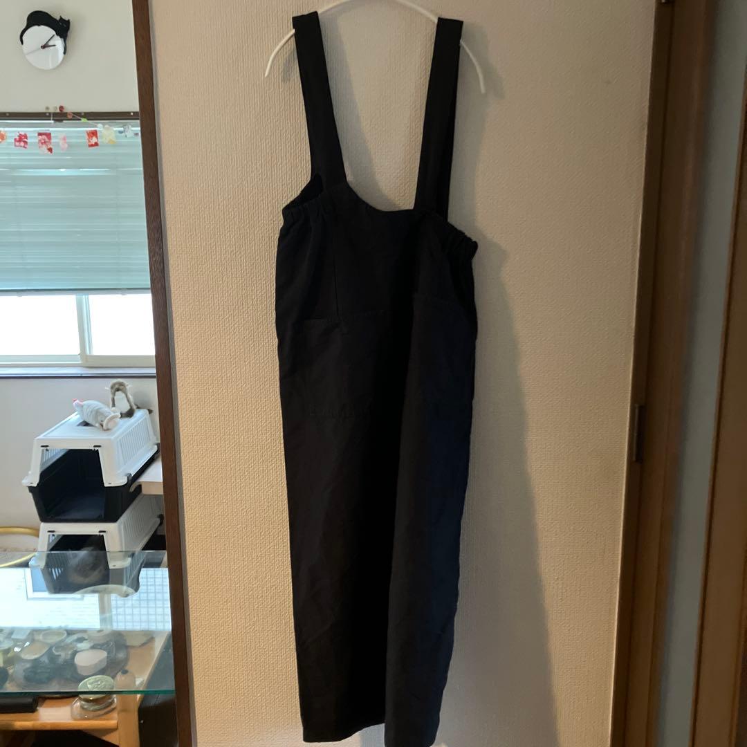 ネストローブ　リネン混　アシンメトリー　サロペット　黒　F ゆったり