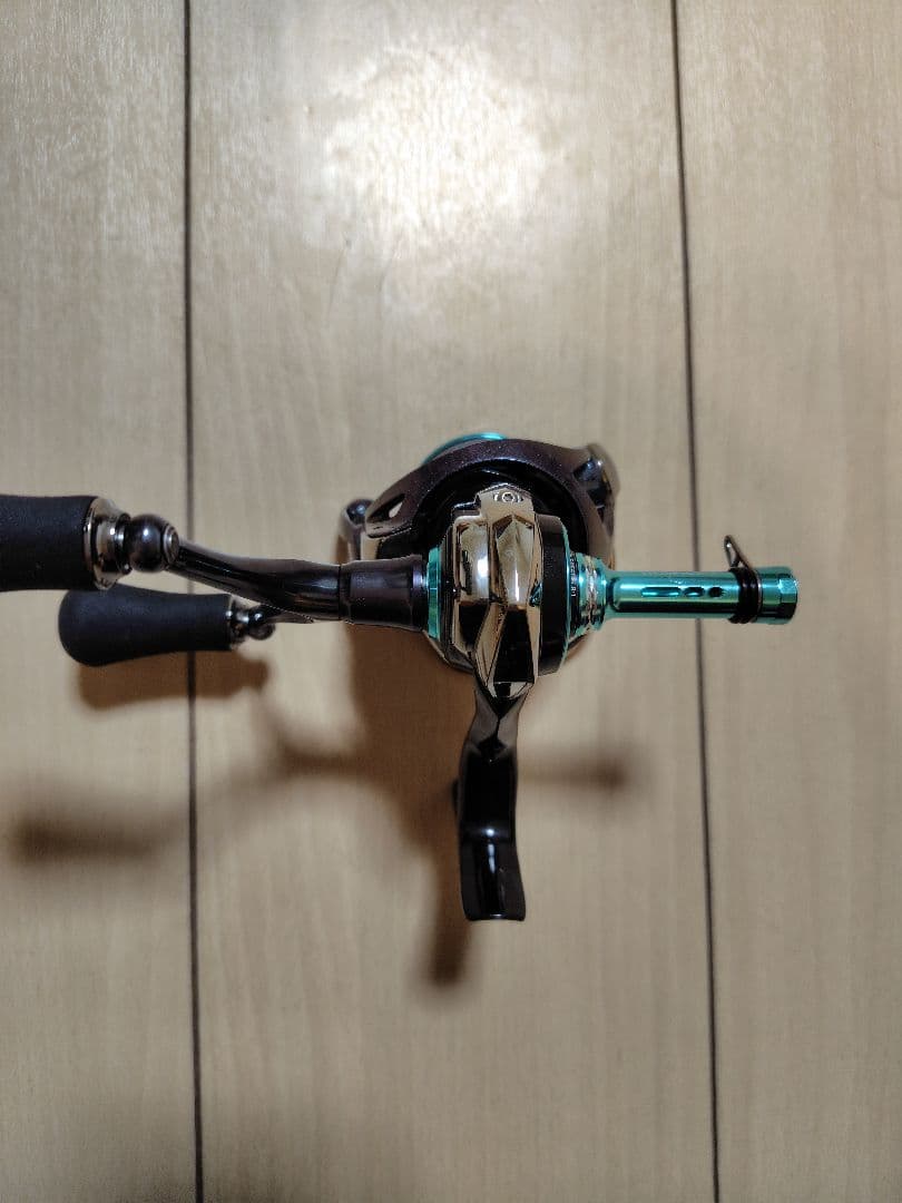 ダイワ 23 エメラルダス RX FC LT2500S-H-DH