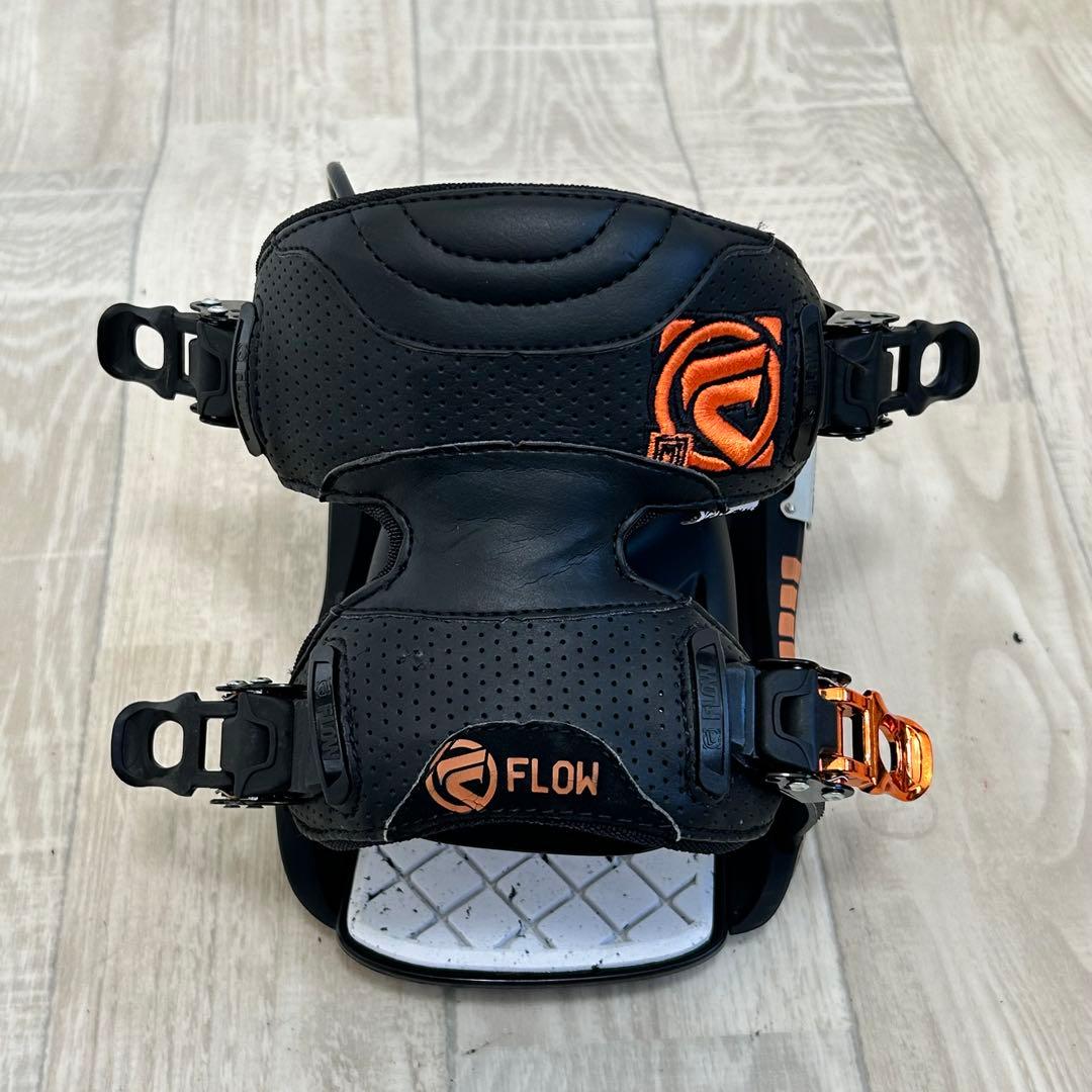 スノーボードバインディング　FLOW M-SERIES