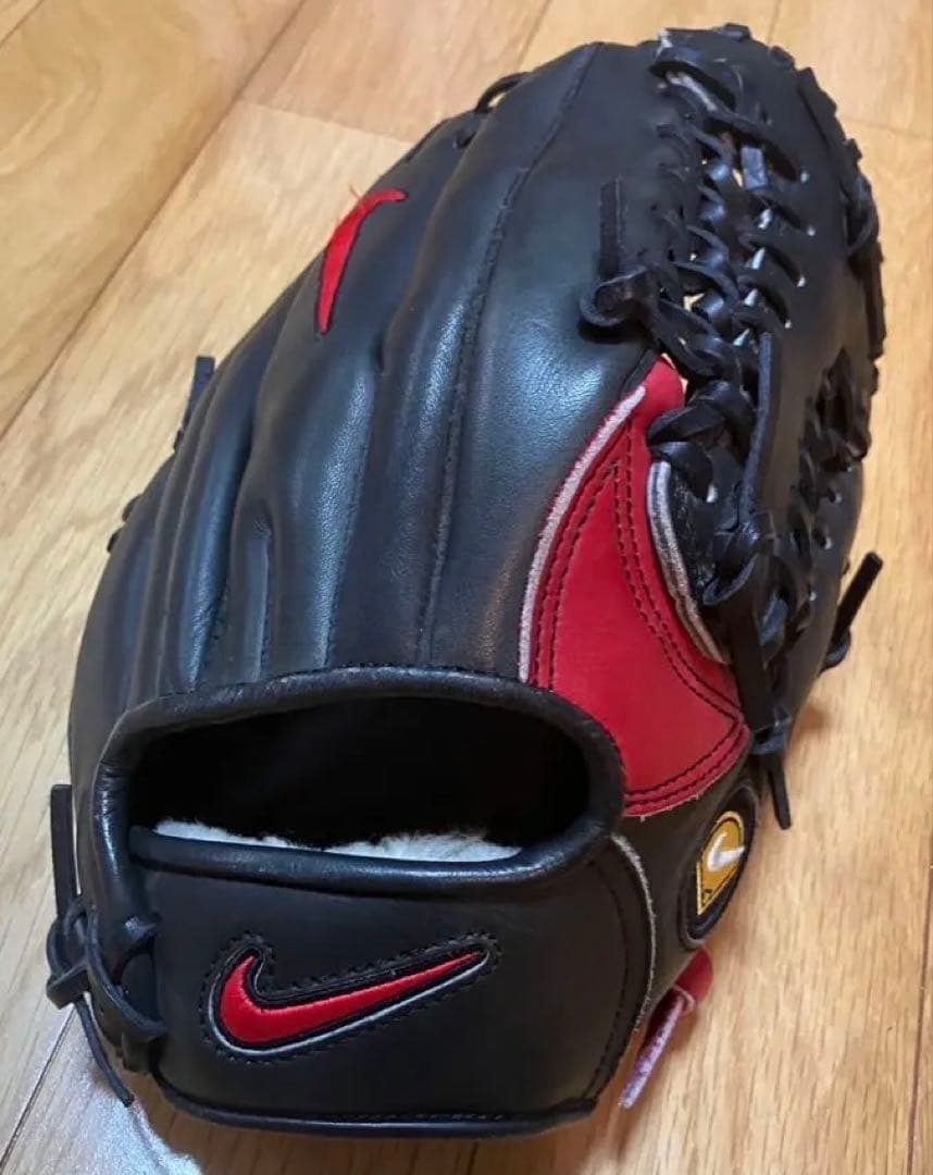 ナイキ　PRO GOLD 1150 硬式用　右投げ用