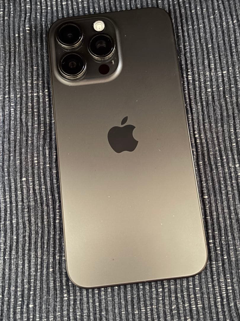 iPhone15 Pro Max 1TB US版 中古 シャッター音無し！①