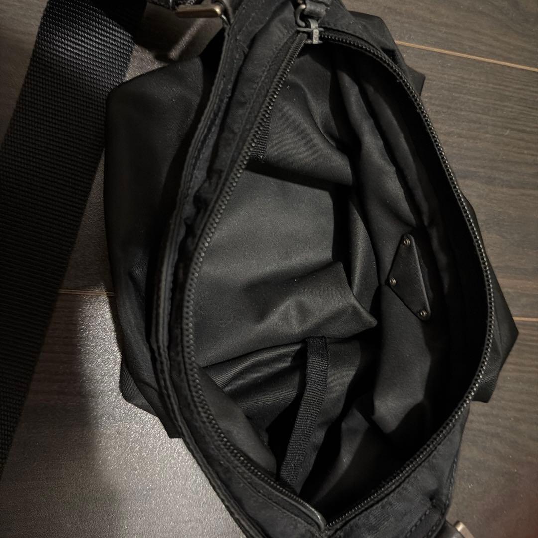 PRADA ショルダーバック