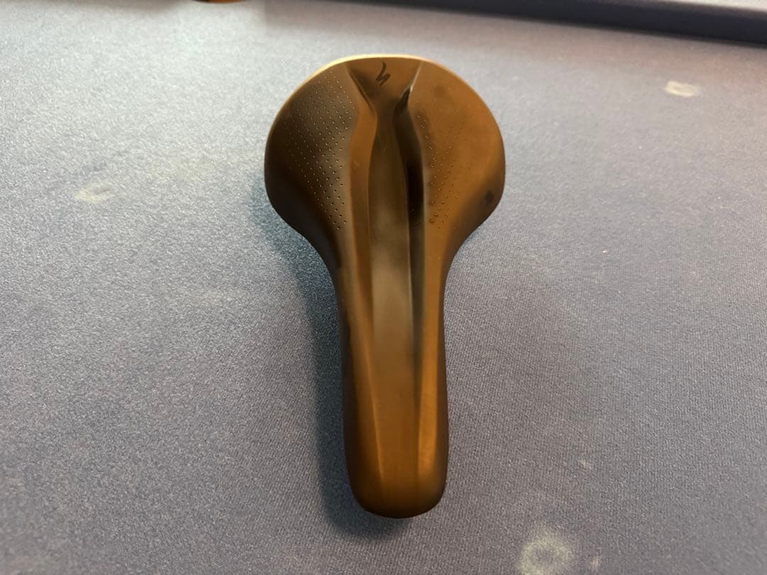 Specialized Bridge Comp サドル(シート)