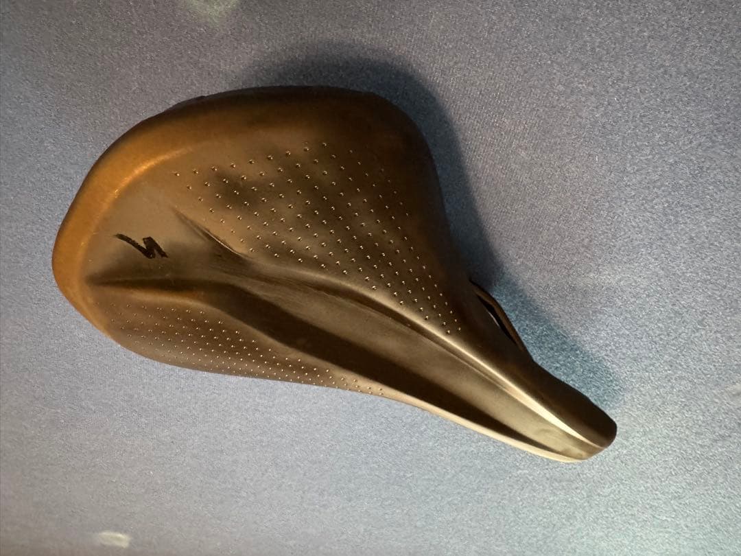 Specialized Bridge Comp サドル(シート)