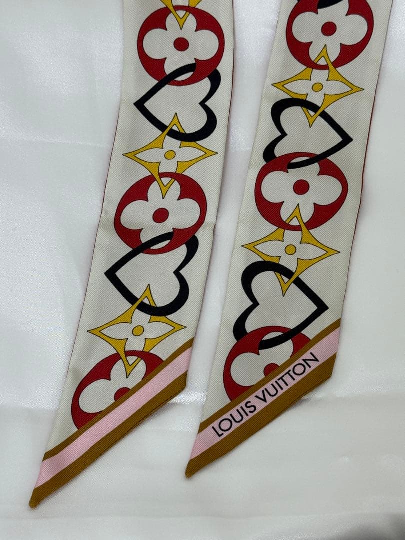 LOUIS VUITTON スカーフ バンドーBB ハート柄 レッド