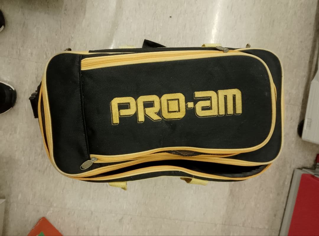 ヒ*様 ボーリングボール　14ポンド　２点セット　ケース付き