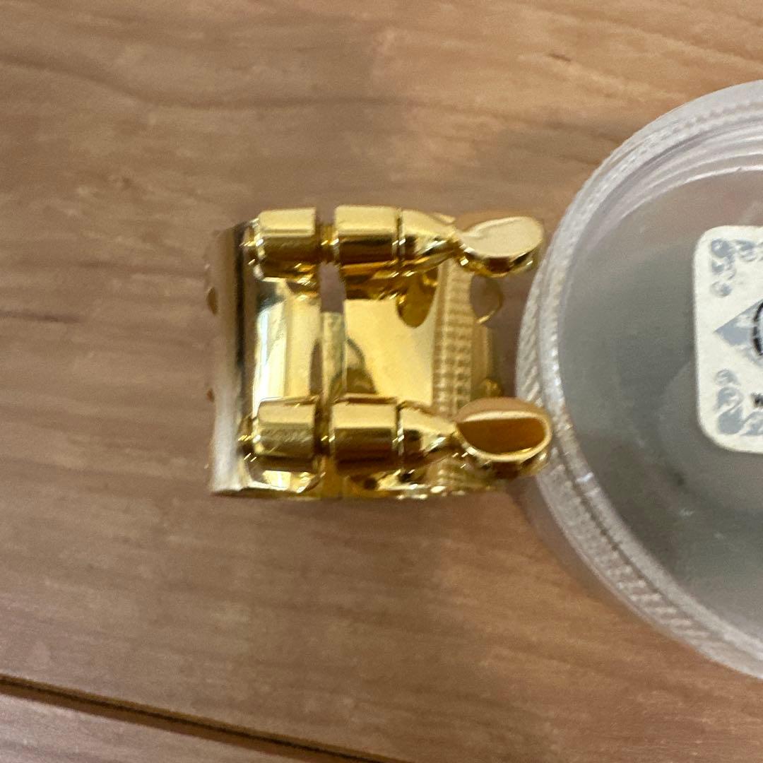 バリトンサックス　ウッドストーン　ラバー用リガチャー