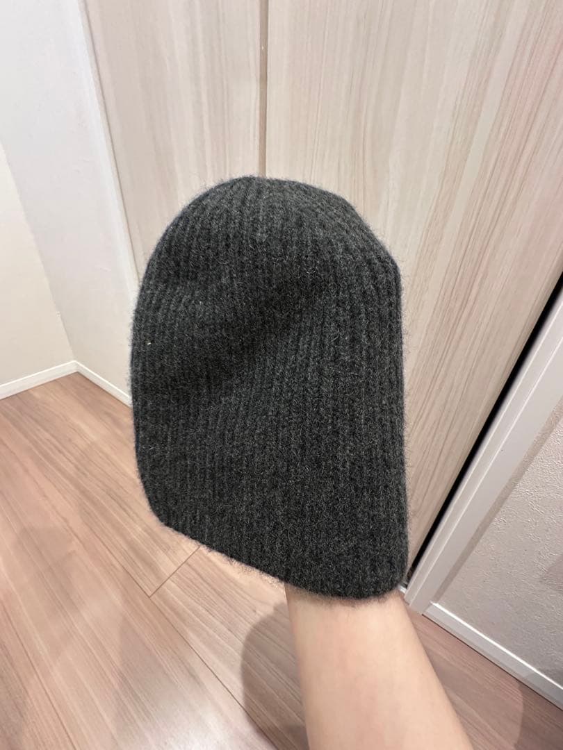 totême カシミヤリブ編みビーニー ダークグレー OS