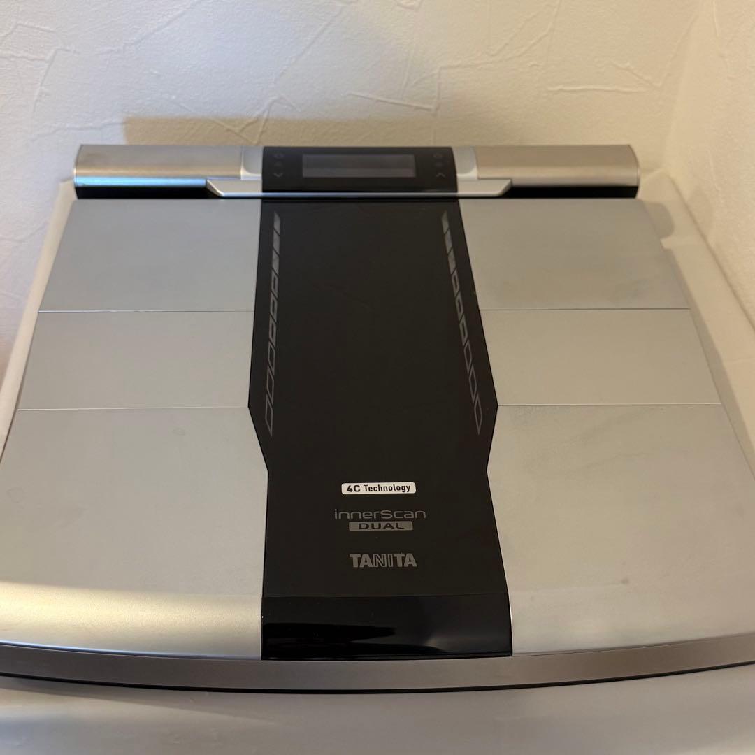 【中古】タニタ 左右部位別体組成計 インナースキャンデュアル RD-803L