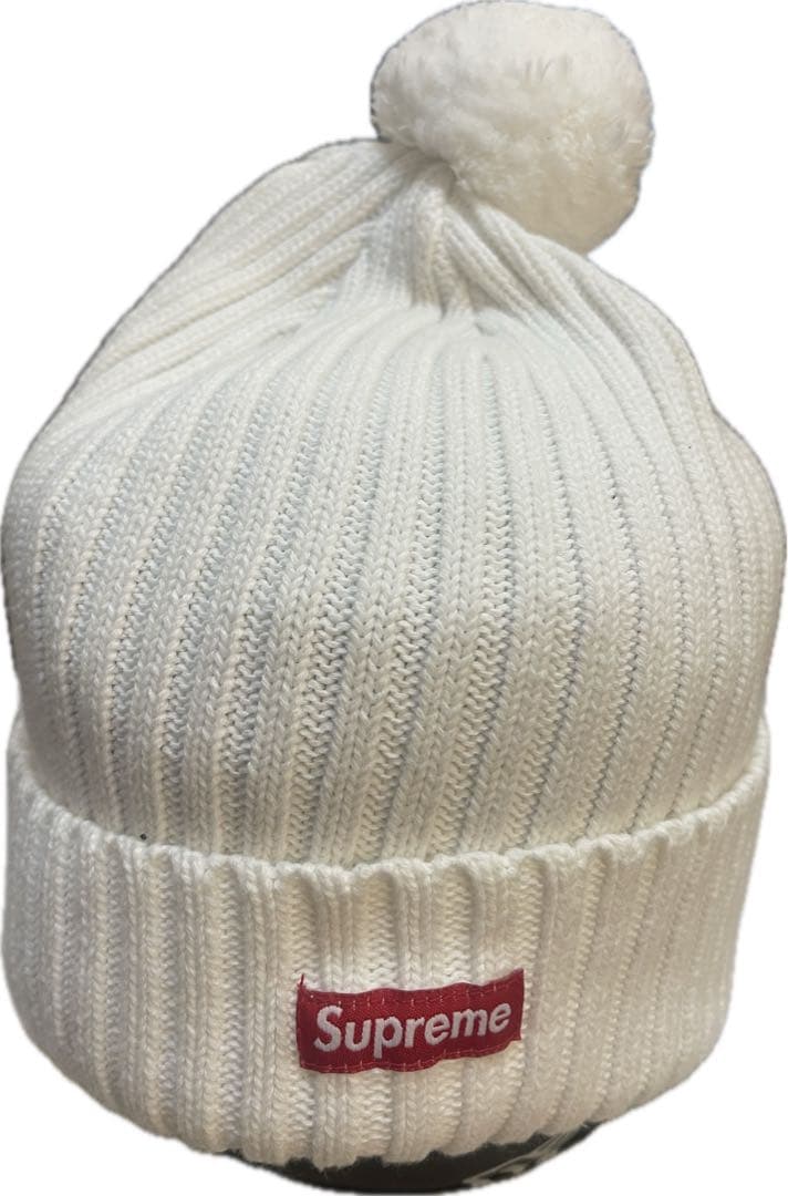 Supreme ホワイト ポンポンニット帽 - メルカリ