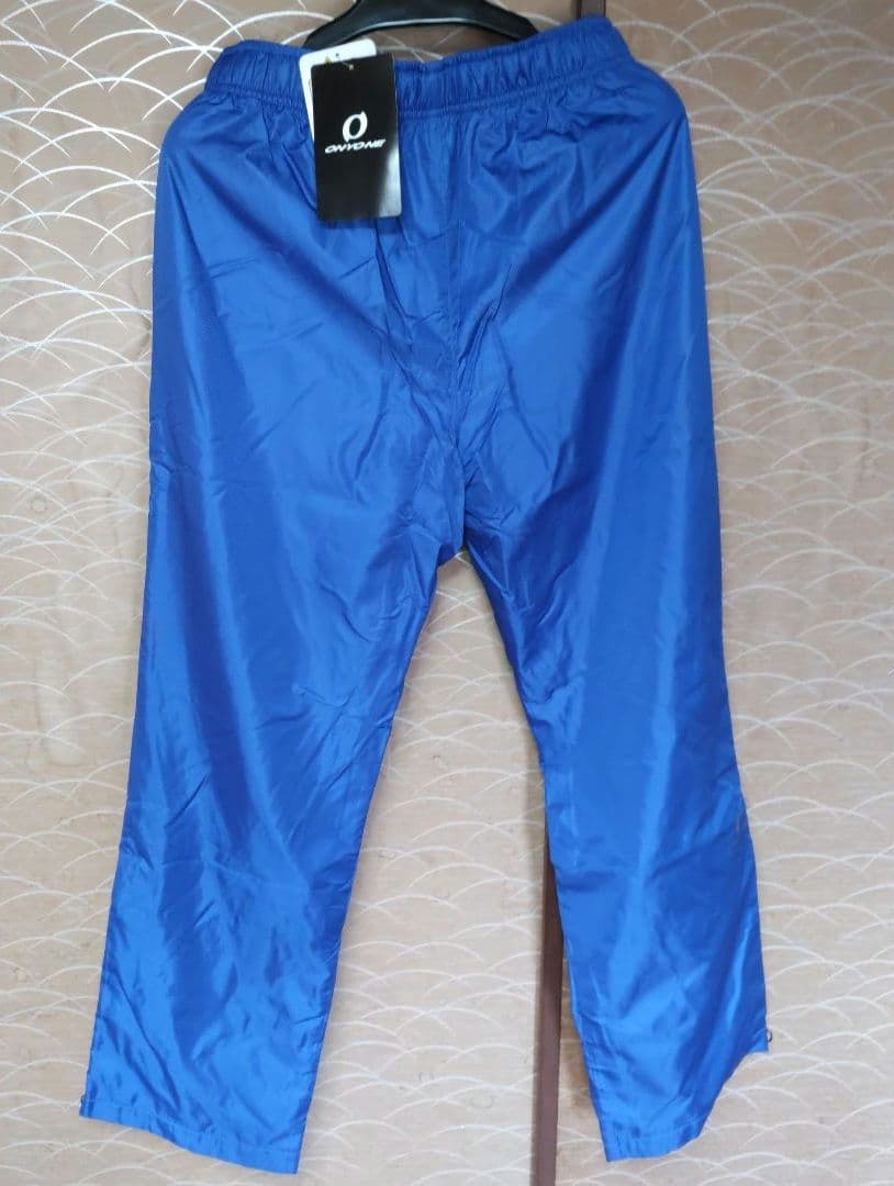 新品タグ付き ONYONE SAROMON TEAM トレーニングウエア