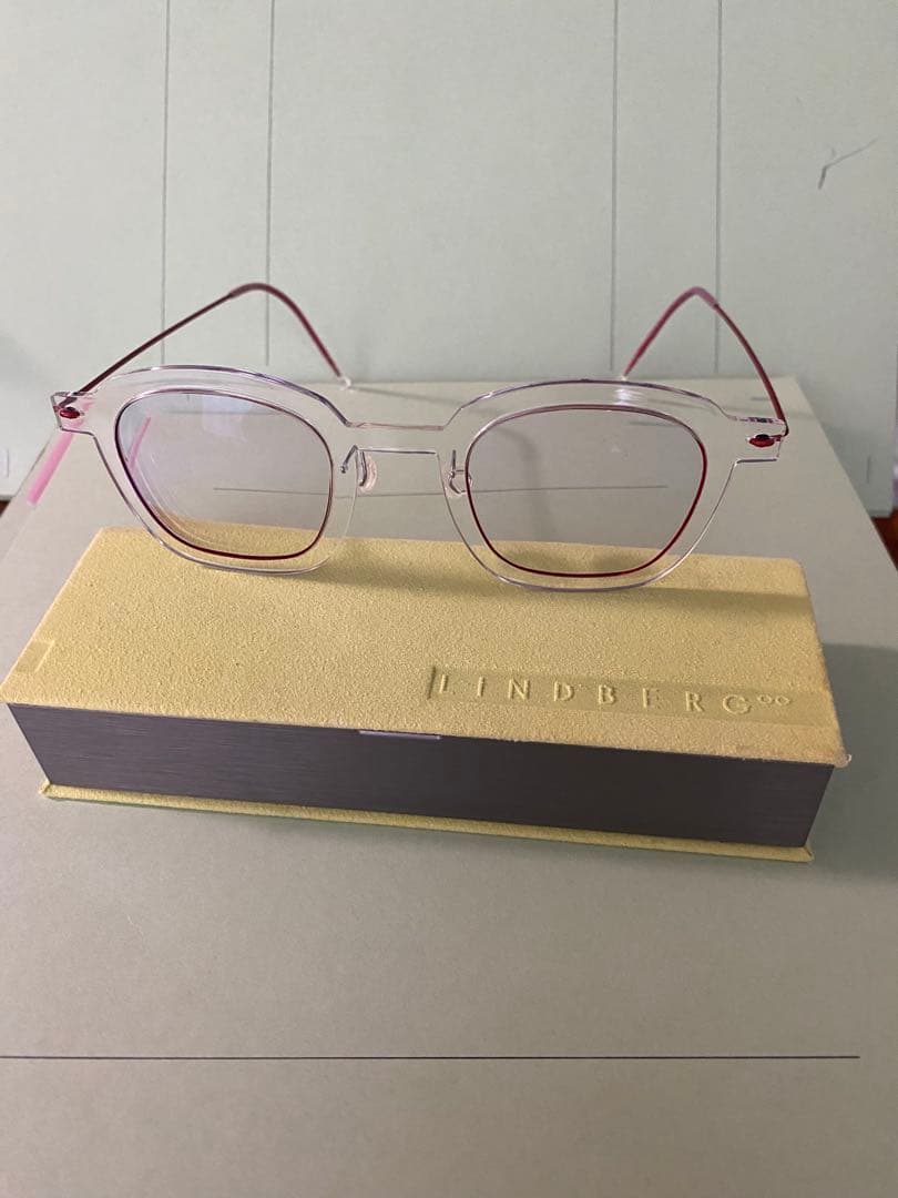 Lindberg クリアレッドファッションメガネ　ケース付き