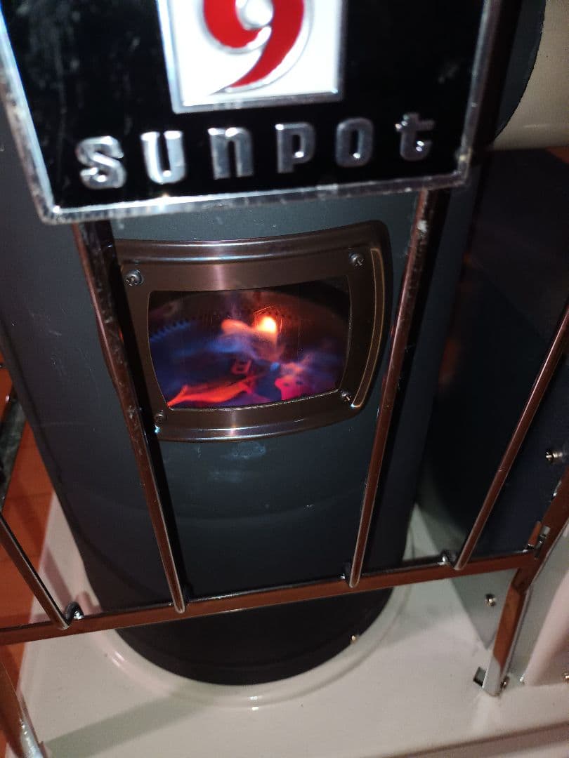 半密閉式石油暖房機 23年式 サンポット 引取限定 室内使用 丸形ストーブ 灯油