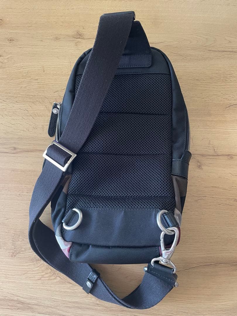 BLACK LABEL ボディバッグ ブラック