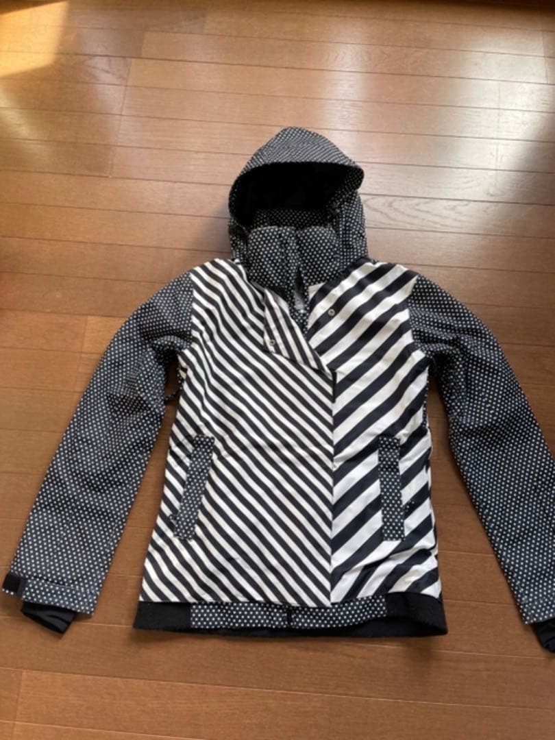 エスケープ スノーボードウェア  上下セット