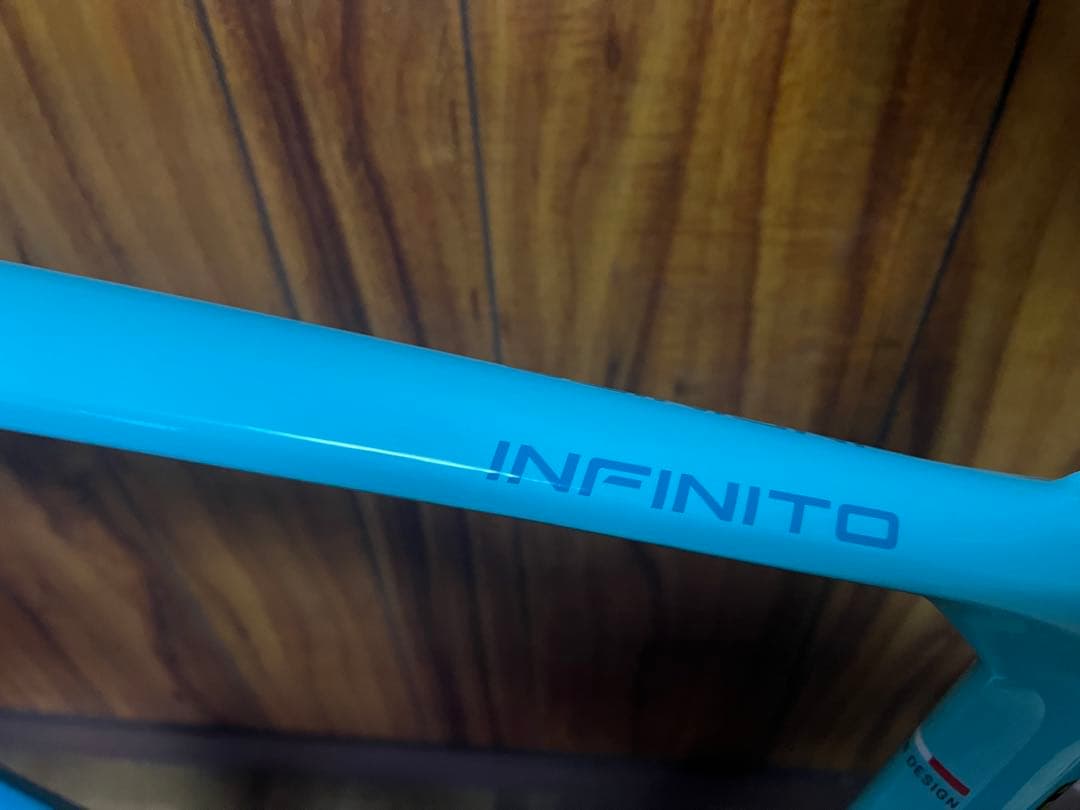 (ほいきち) 美品 ビアンキ BIANCHI INFINITO CV