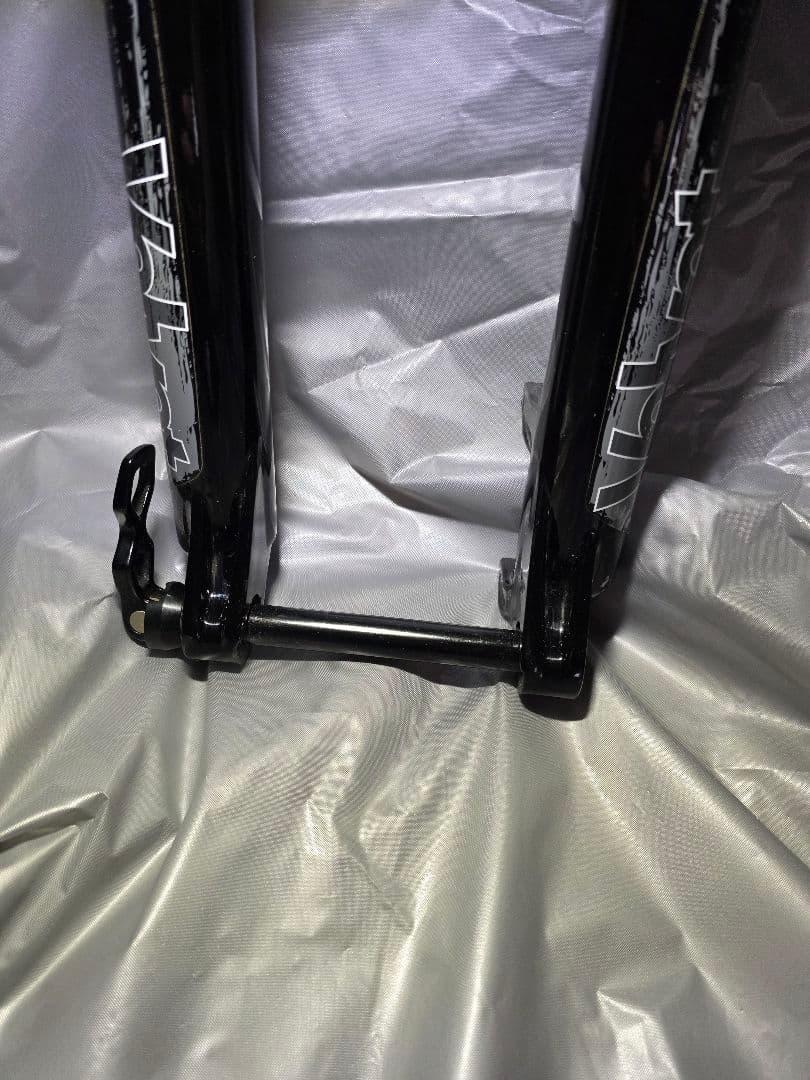 X-FUSION Velvet　エアサスペンションフォーク