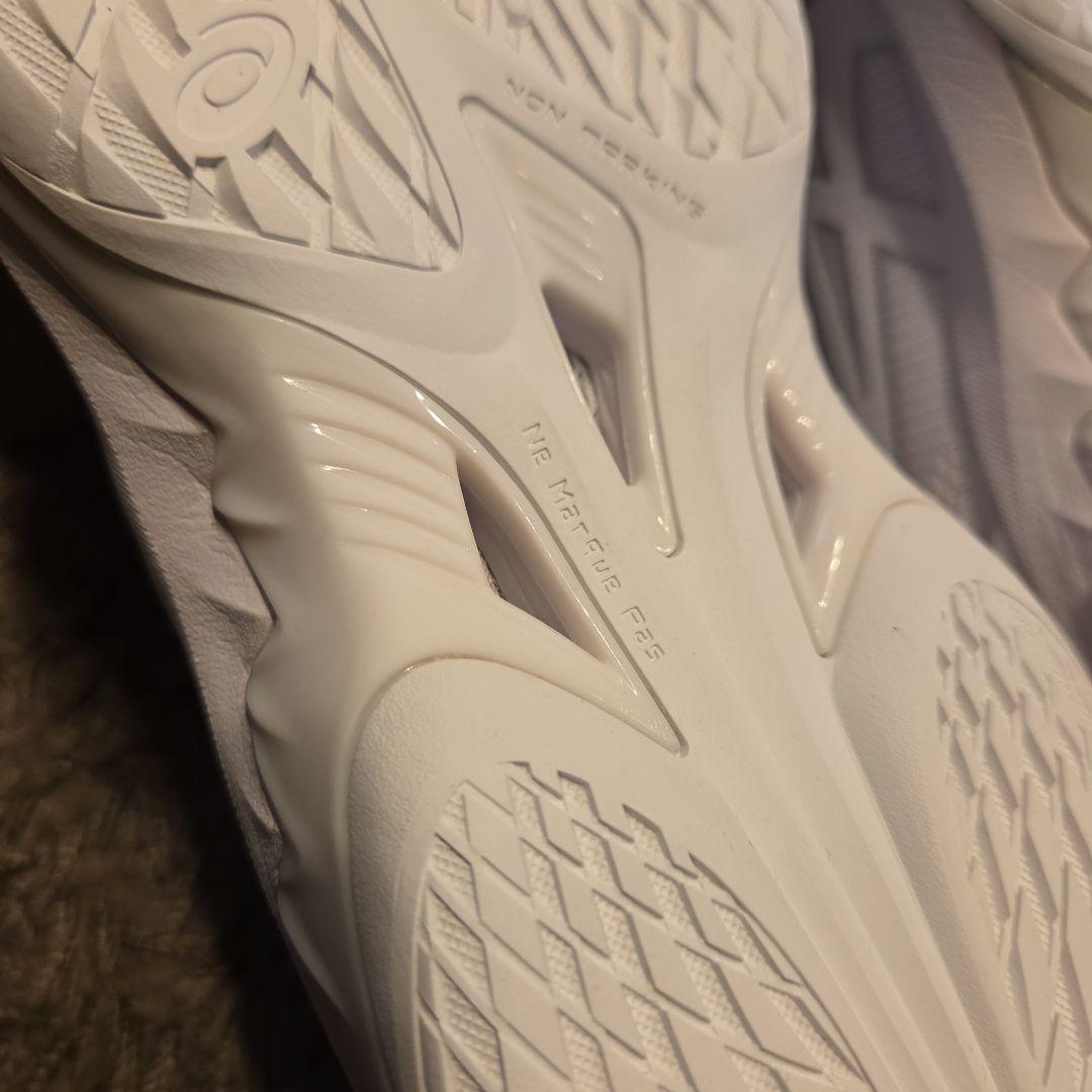 新品 アシックス ゲルバースト バスケ 27cm 白