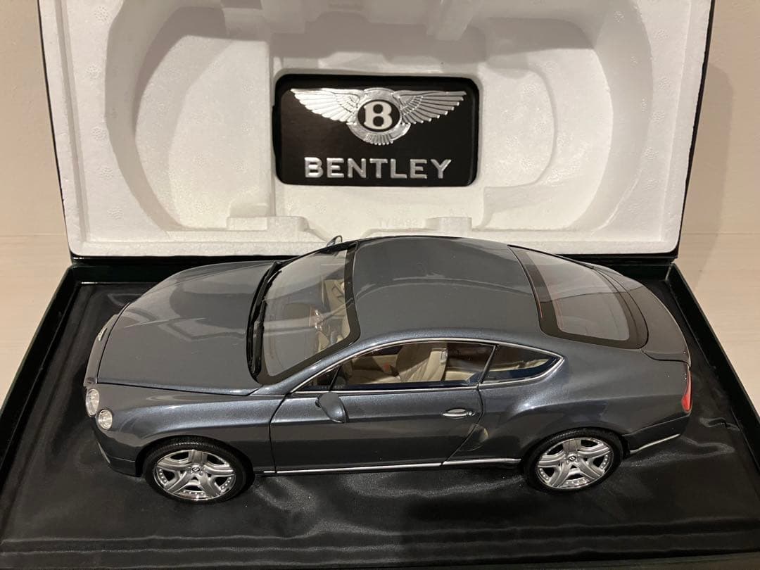 1/18 PMA ミニチャンプス ベントリー Continental GT - ミニカー
