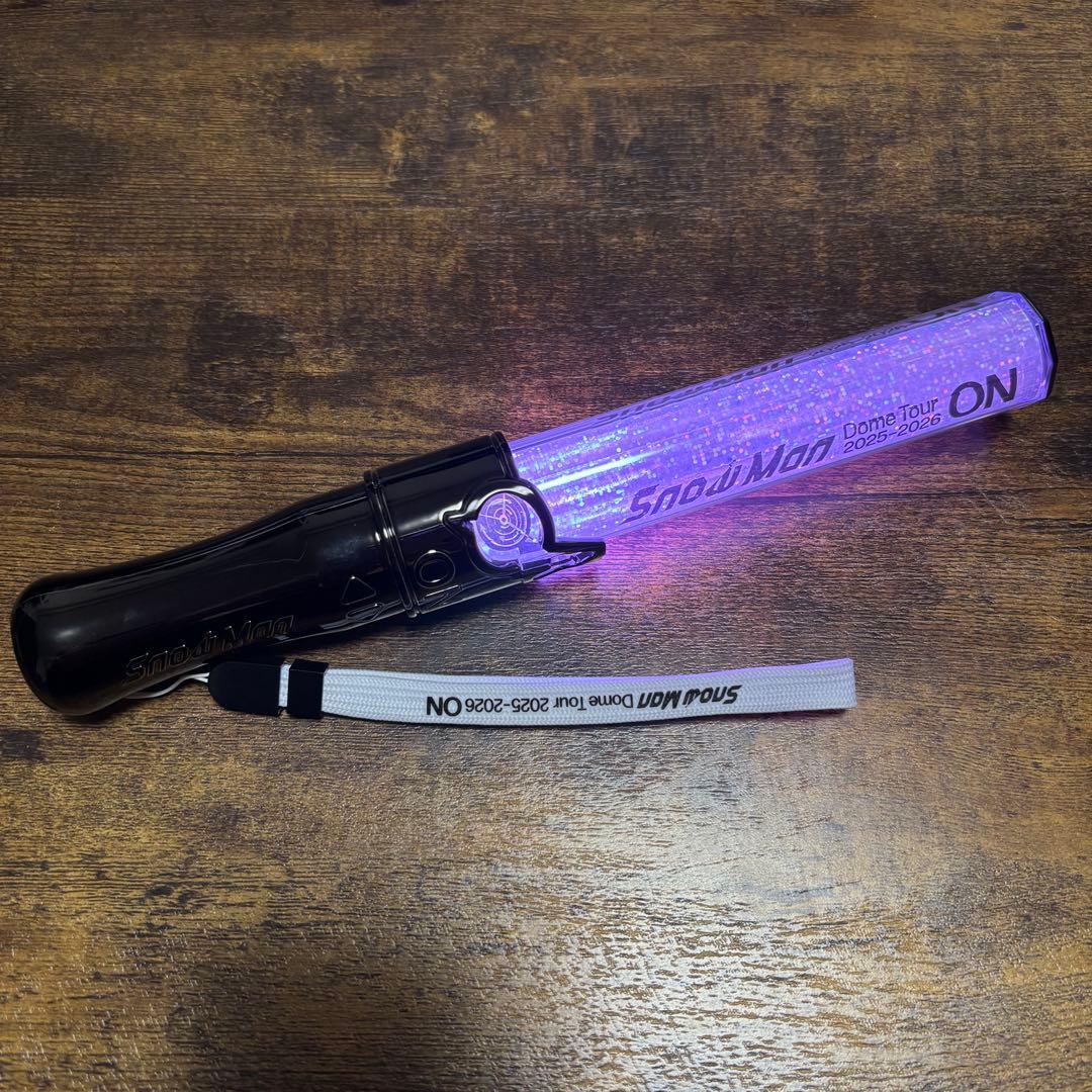 Snow Man Dome Tour ON ペンライト(銀テープ付) - メルカリ