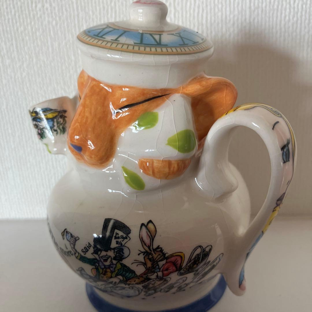 イギリス　陶器　不思議の国のアリス　ヤマネ　Cardew　Beswick