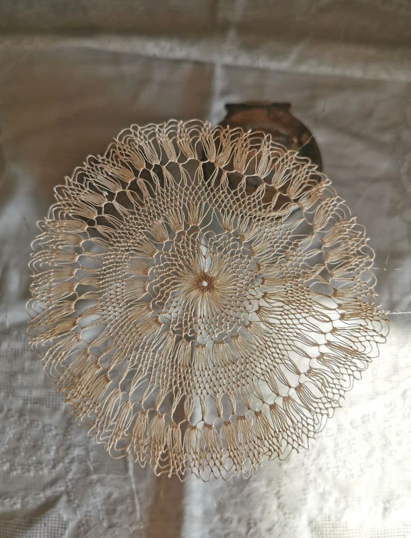 アンティーク 百合 ベルフラワー チューリップ 線状の花アルメニアレースドイリー