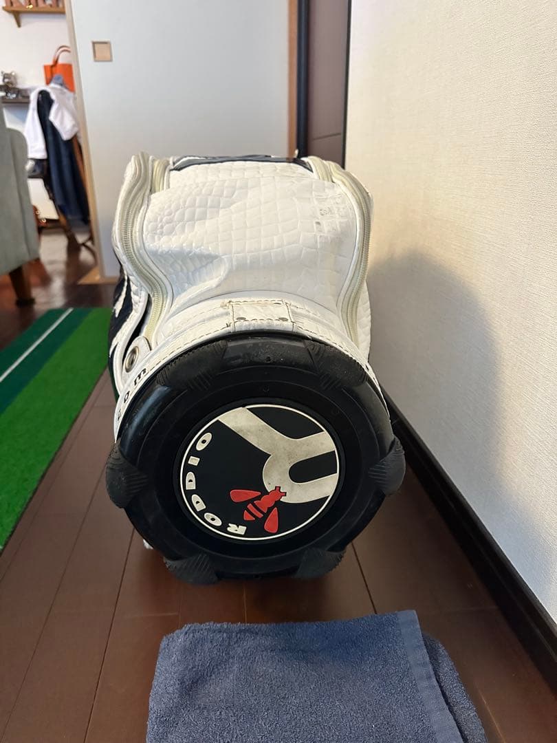 限定 RODDIO キャディバッグ ヘッドカバー５個セット付き