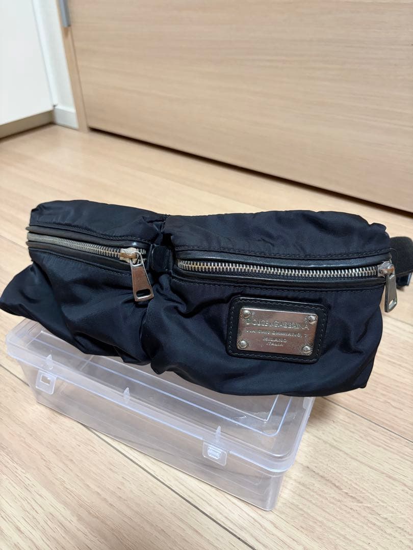 ドルチェ&ガッバーナ　dolce&gabbana ナイロン製 黒 ボディバッグ