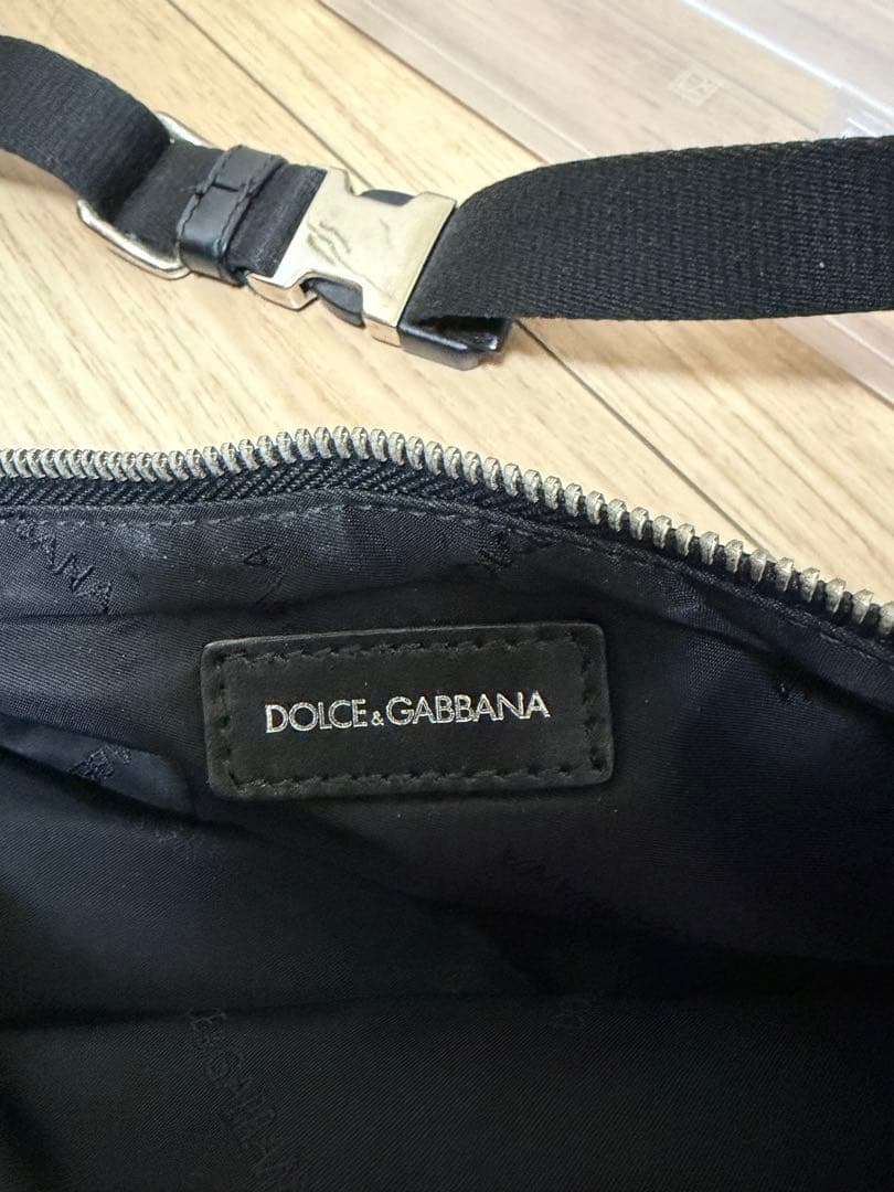 ドルチェ&ガッバーナ　dolce&gabbana ナイロン製 黒 ボディバッグ