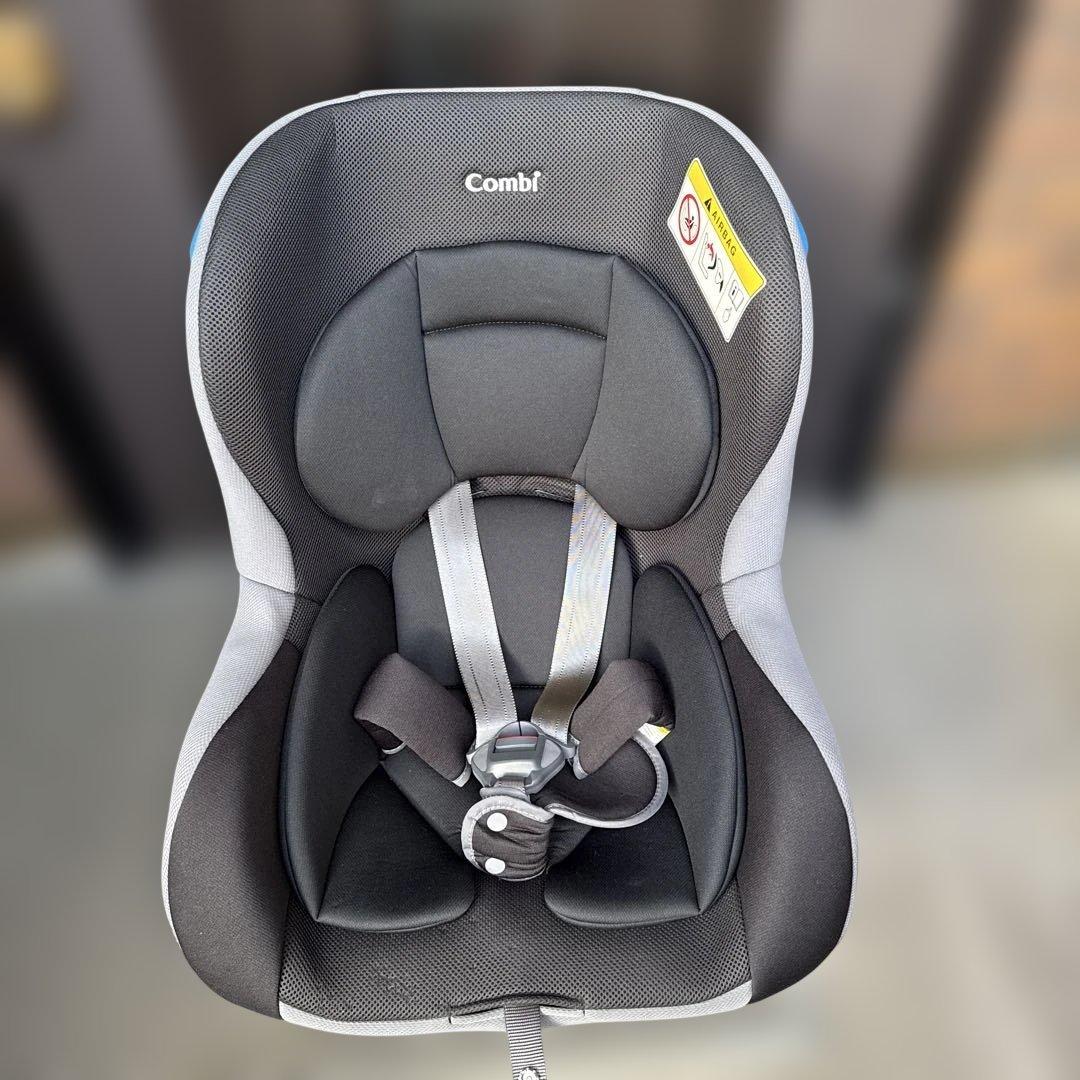 Combi チャイルドシート　ウィゴー　LYF-375