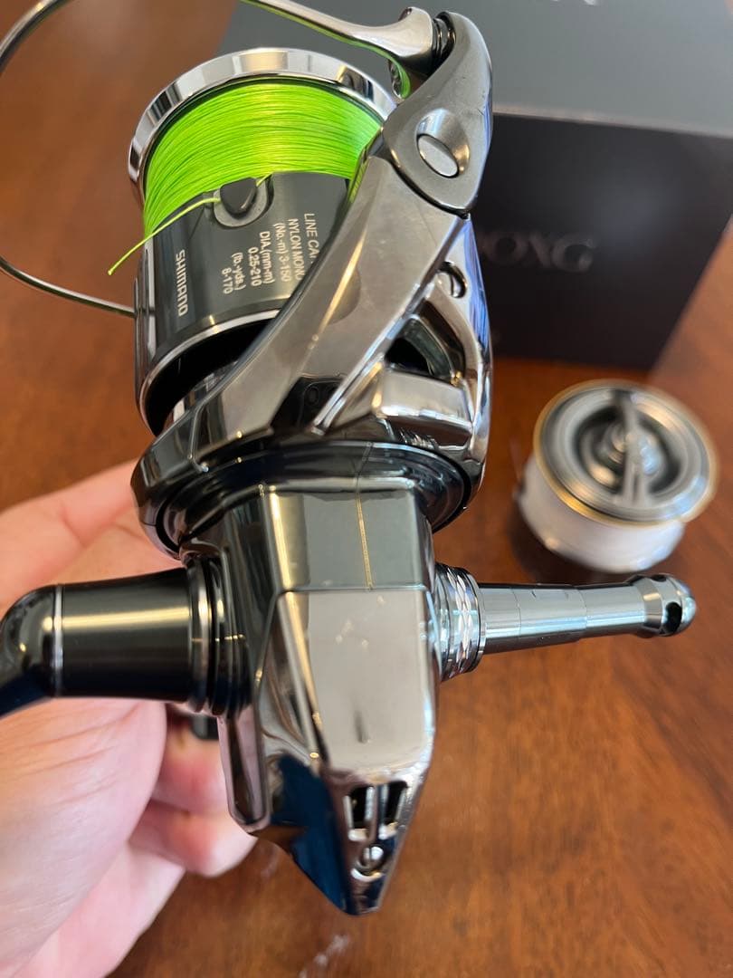 22ステラC3000XG ウォーターランドラウンドノブ/替スプール付き - メルカリ