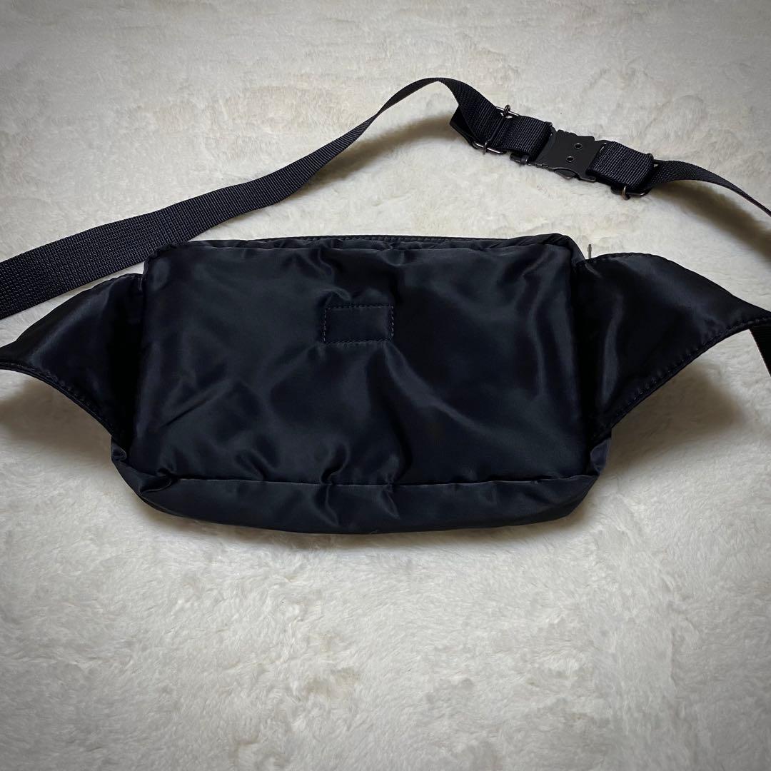 【極美品】 PORTER TANKERタンカー ボディバッグ コブラバックル