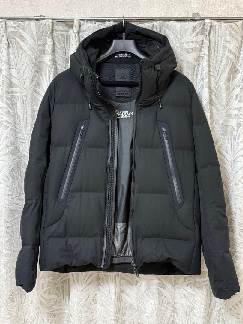 デサント オルテライン 水沢ダウン マウンテニア サイズO ブラック