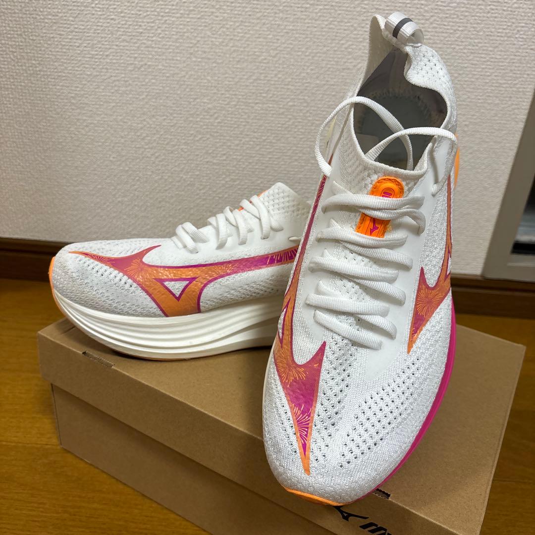 MIZUNOミズノ☆ネオゼン28.0cm ランニングシューズ花火パック限定カラー
