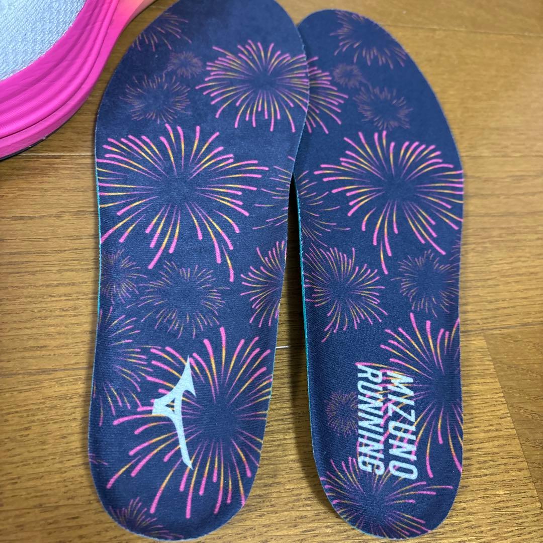 MIZUNOミズノ☆ネオゼン28.0cm ランニングシューズ花火パック限定カラー