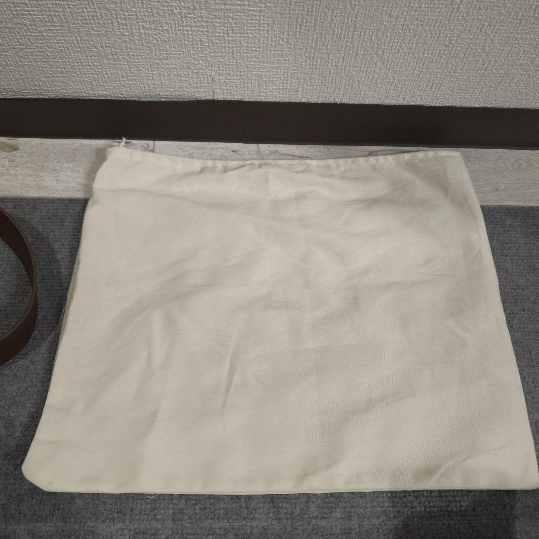 OSOI ブラウン ボディバッグ