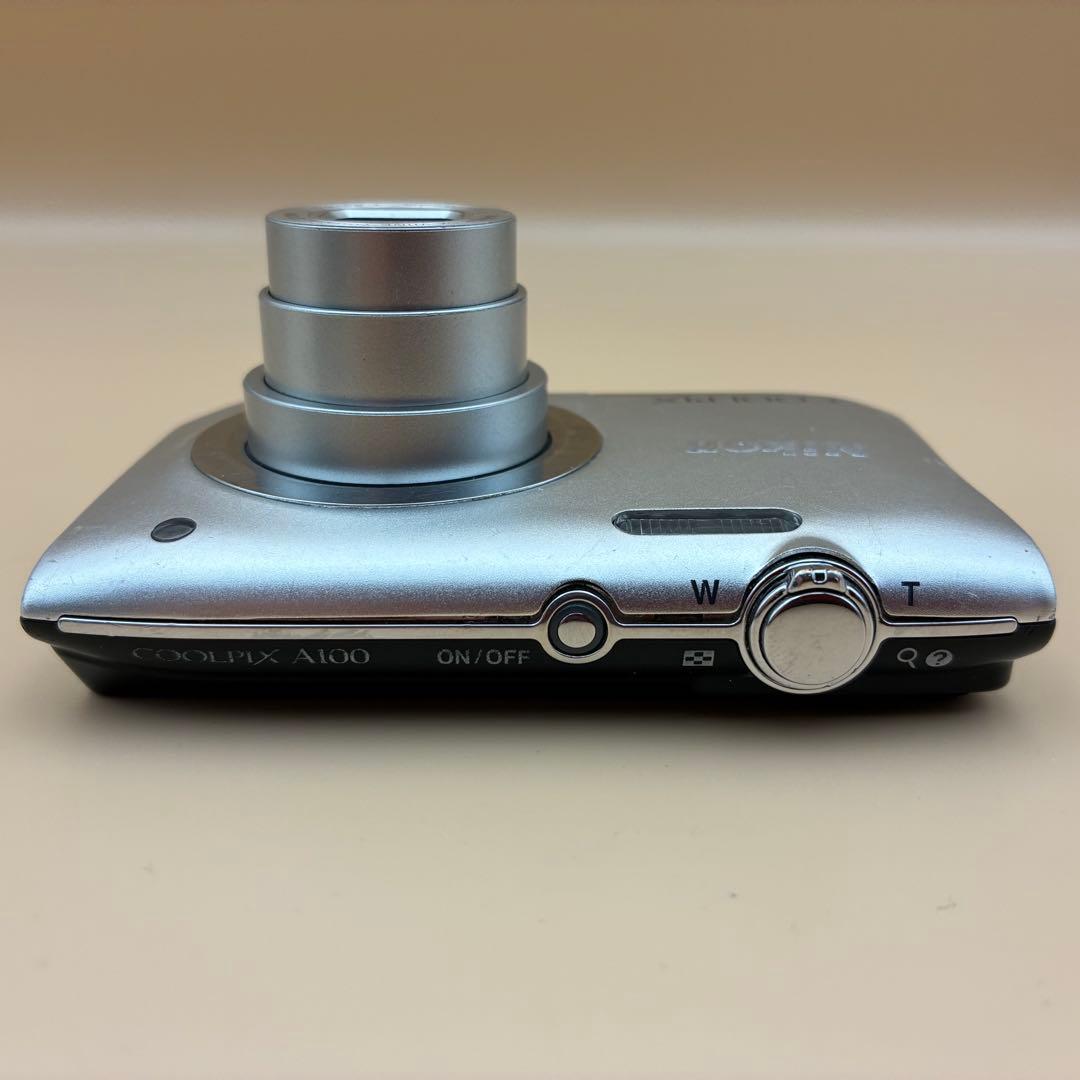 美品・超軽量★ Nikon COOLPIX A100 シルバー 動作確認済