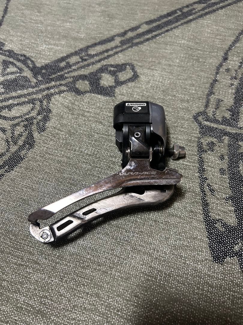 DURA-ACE 9070 di2 フロントディレイラー　中古