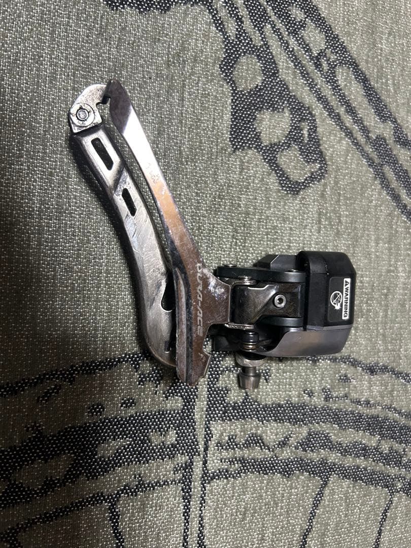 DURA-ACE 9070 di2 フロントディレイラー　中古
