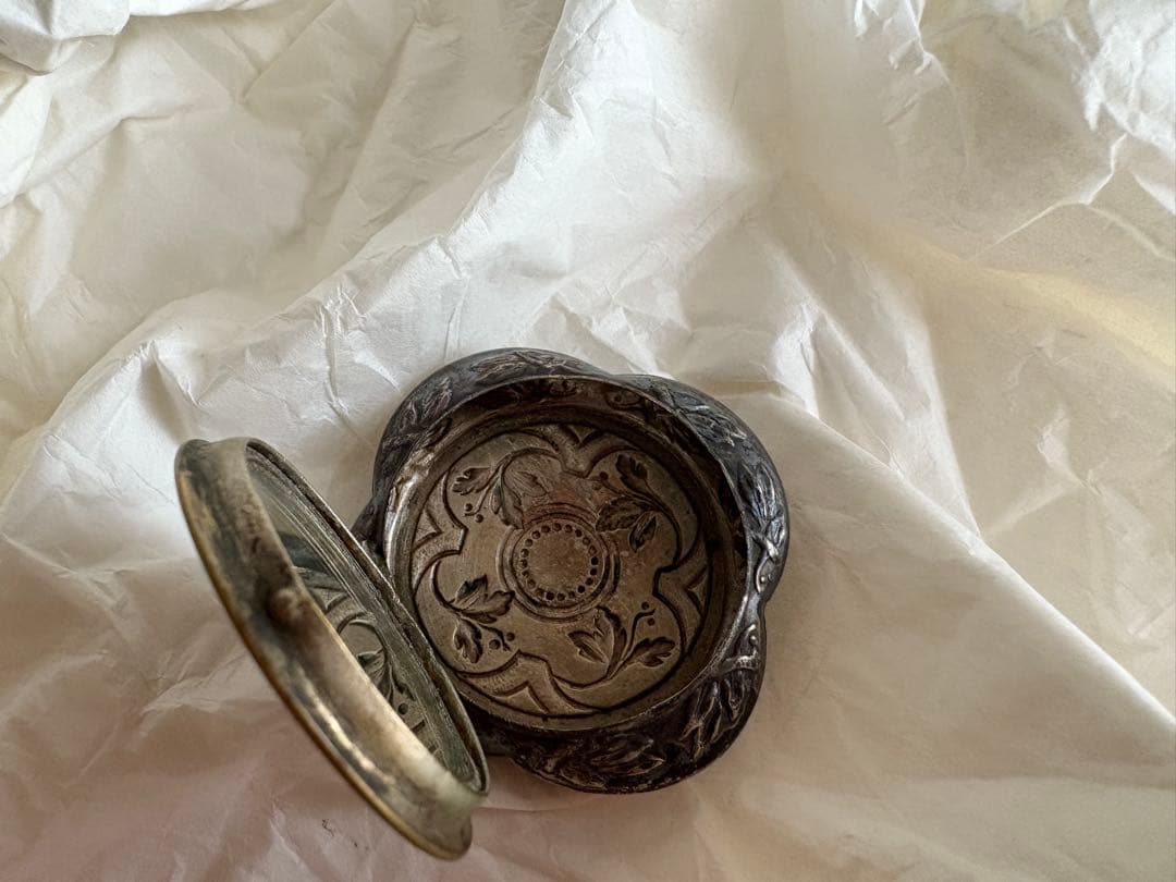 アンティーク　ミラー付きピルケース　パウダーケース