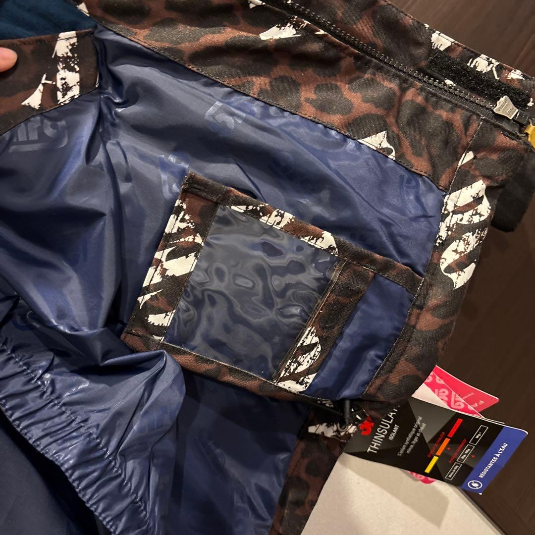 新品　arg スノーウェア　Sサイズ　上着のみ