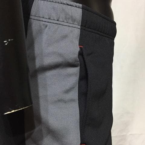 B28-04 新品 アンダーアーマー ジャージ ロングパンツ トレーニング S