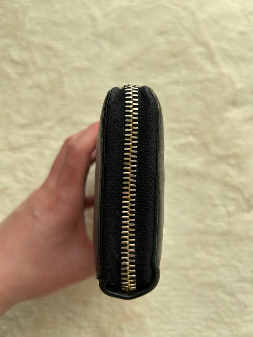 イヴサンローラン 長財布 カサンドラロゴ 刺繍 ラウンドファスナー 黒