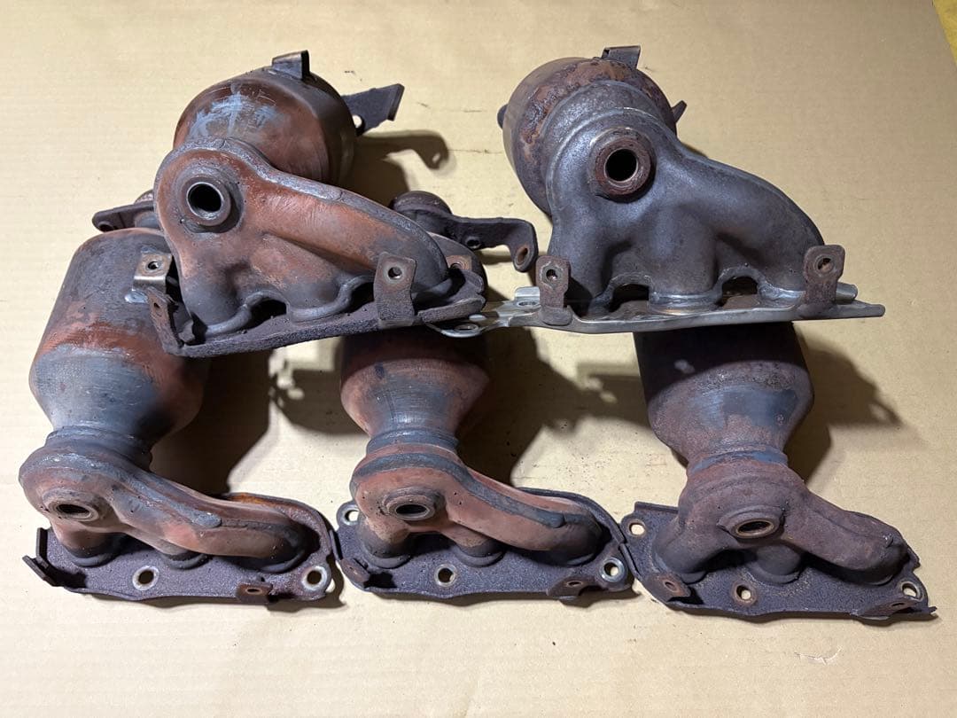 ダイハツ純正 エキマニ5個セット 触媒 キャタライザー 素材として