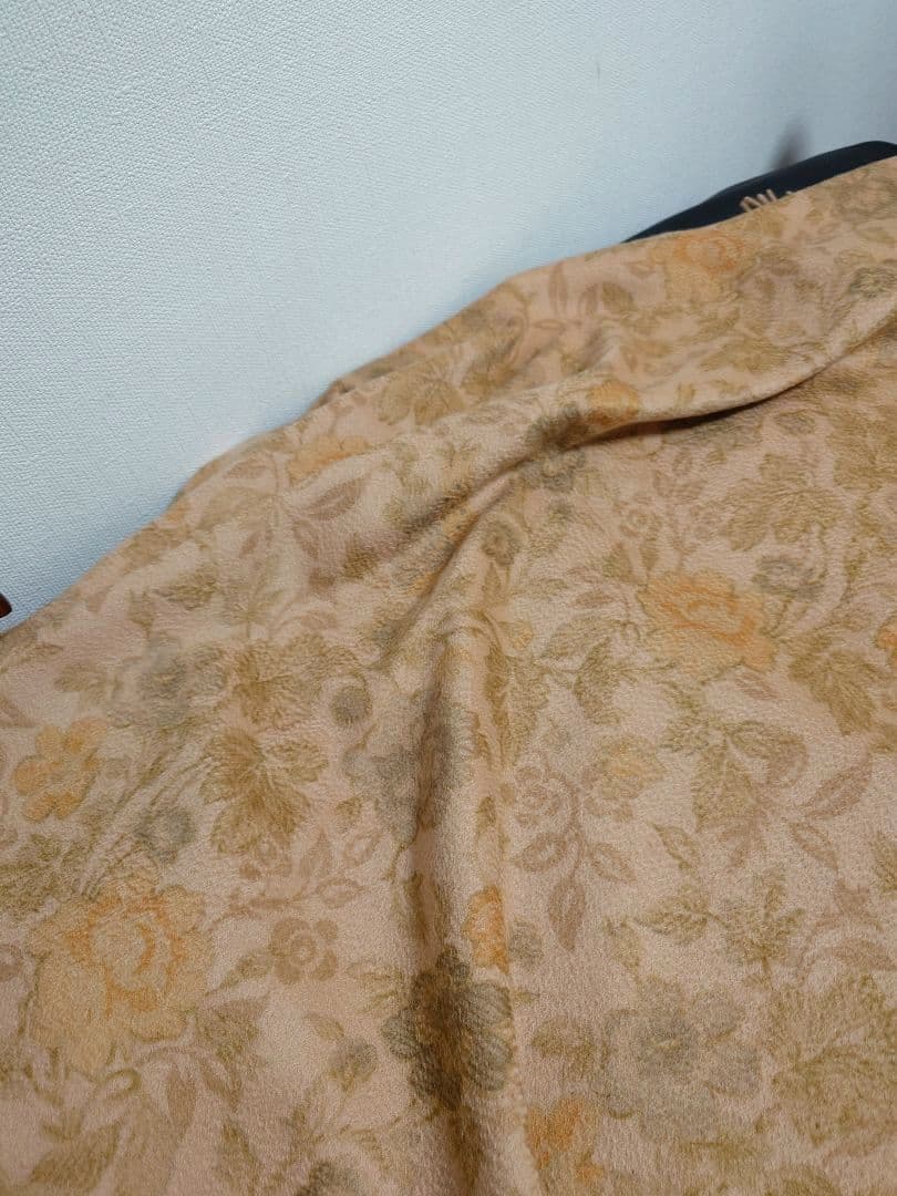 ロロ ピアーナ　Loro Piana　ストール　マフラー　オペラ　ボタニカル