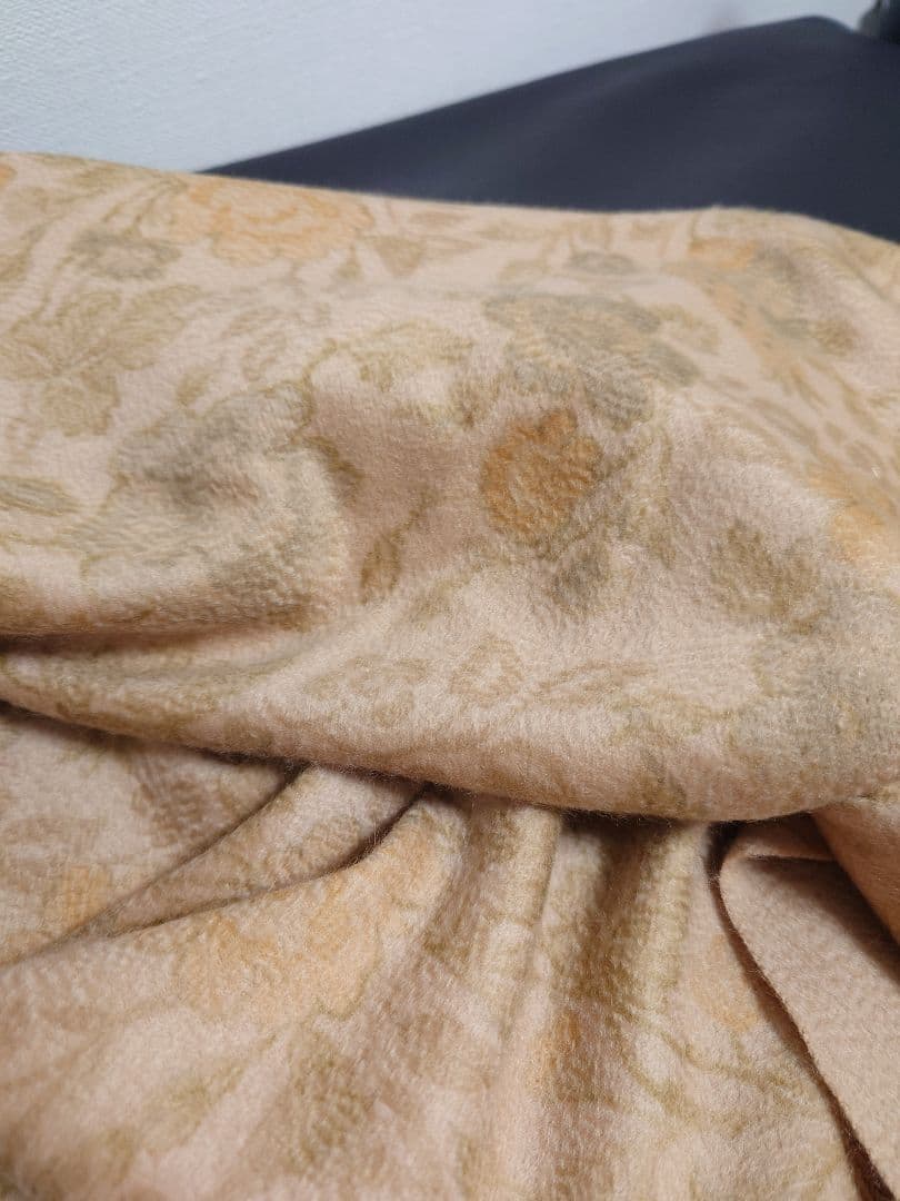 ロロ ピアーナ　Loro Piana　ストール　マフラー　オペラ　ボタニカル