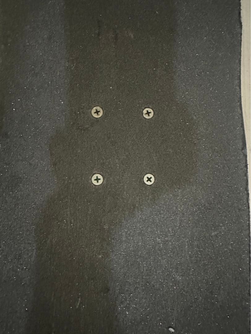 スケボー　コンプリート　PRIMITIVE Thunderトラック