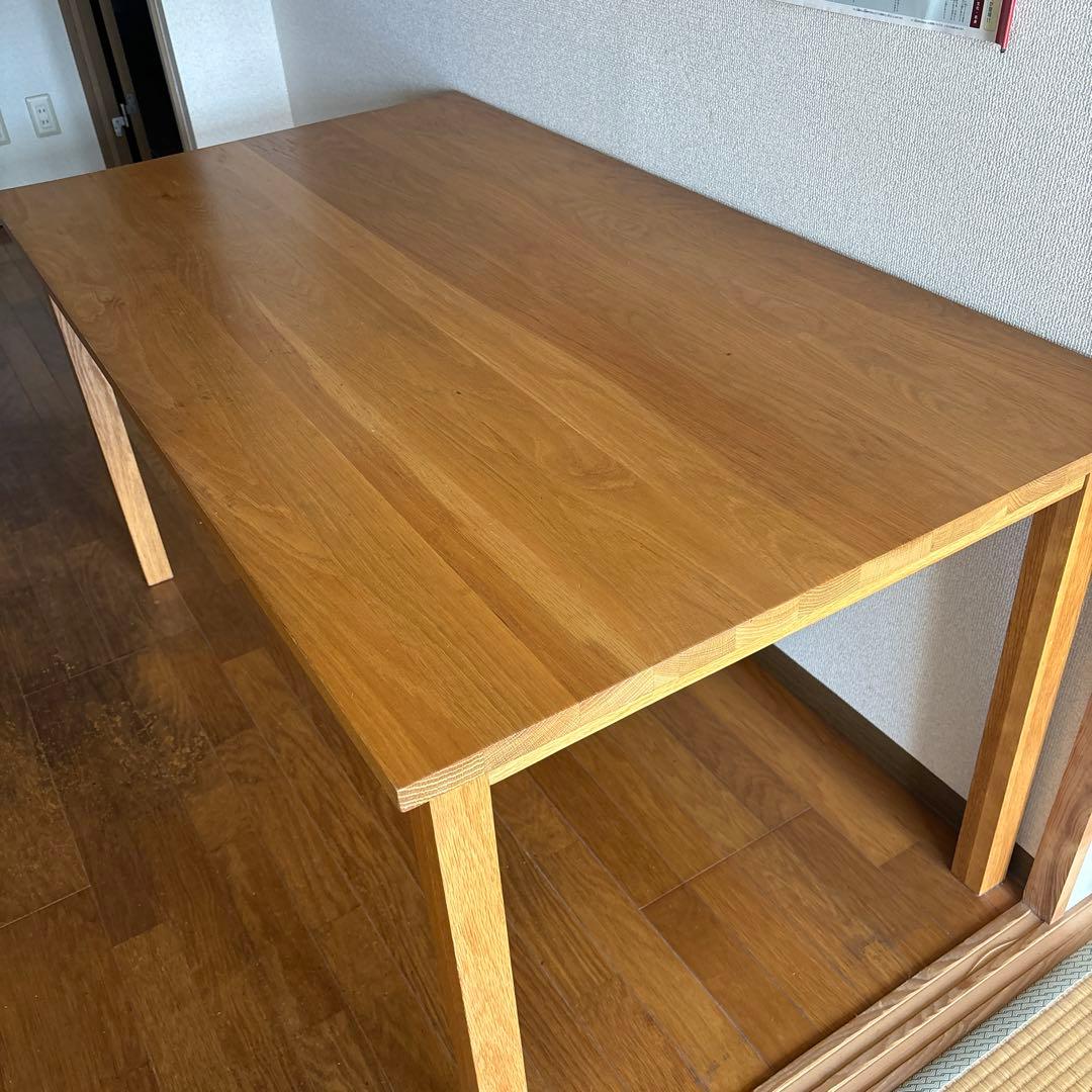 無印良品　無垢材テーブルオーク材