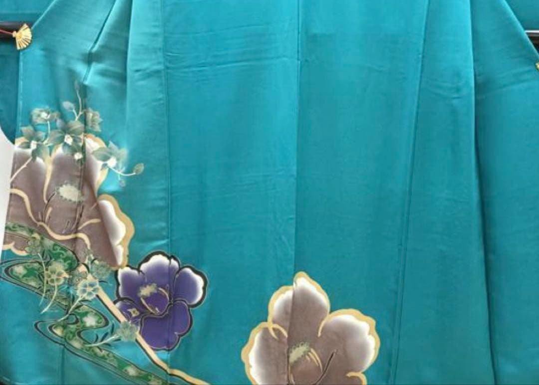 振袖フルセット６点サイズM〜L振袖 正絹仕付け糸、紫色の花柄未使用　新古品